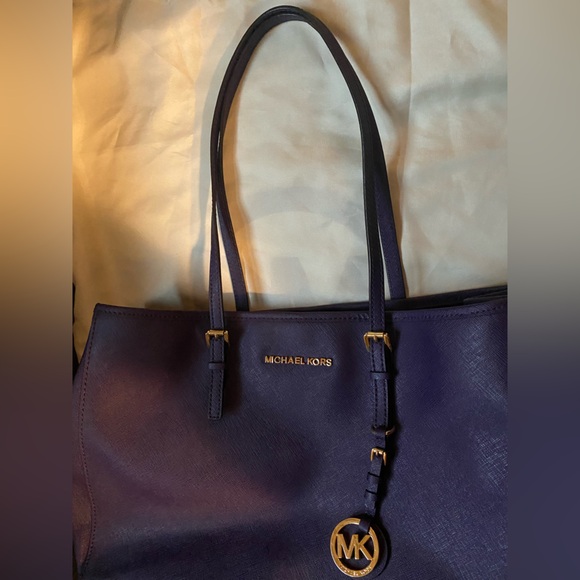 Michael Kors Bag - Picture 9 of 11